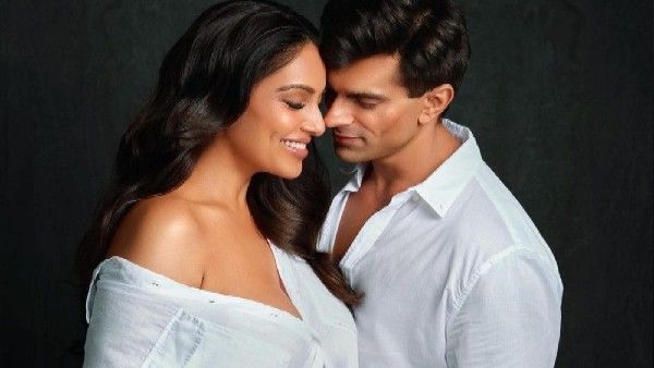 Bipasha Basu और करण सिंह ग्रोवर के घर आई नन्ही परी, अभिनेत्री ने Baby Girl को दिया जन्म!
