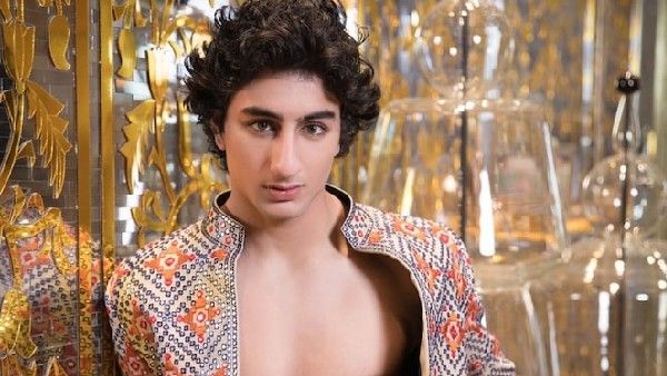Ibrahim Ali Khan Debut: मेरठ में दो महीने अपनी डेब्यू फिल्म शूट करेंगे इब्राहिम अली खान, डायरेक्टर भी Starkid
