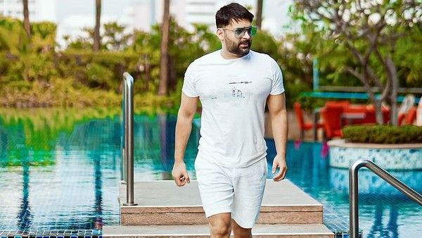 Kapil Sharma ने बनाई गजब की बॉडी, फैंस हुए हैरान, Net Worth कमाई जान उड़ जायेंगे होश !