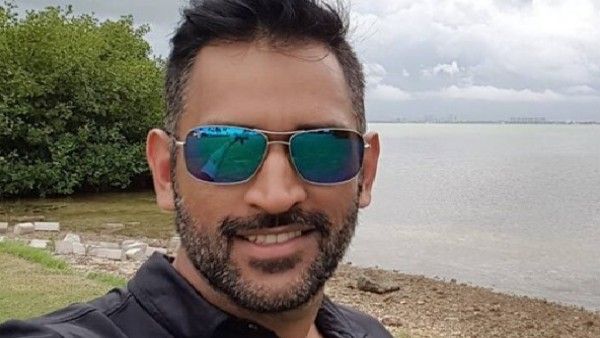 MS Dhoni जल्द ही करेंगे फिल्मों में डेब्यू, धमाकेदार खबर के बाद एक्साइटेड हुए फैंस!