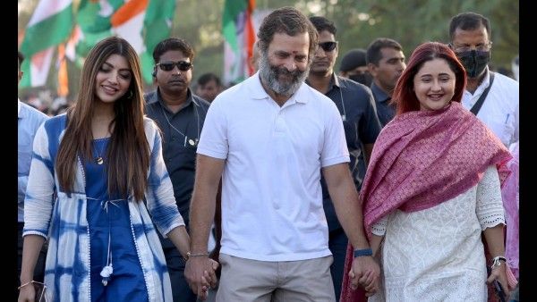 रश्मि देसाई और आकांक्षा पुरी भारत जोड़ो यात्रा में हुईं शामिल, राहुल गांधी के साथ आईं नजर