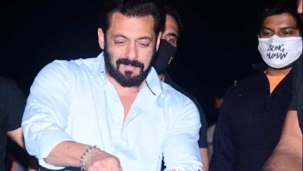जन्मदिन से 50 दिन पहले ट्विटर पर ट्रेंड हो रहे हैं Salman Khan, फैंस इसलिए कर रहे हैं इंतजार!