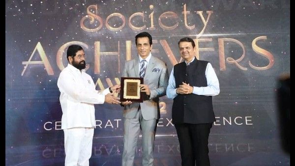 Society Achievers Awards 2022: सोनू सूद ने जीता नेशंस प्राइड अवार्ड, किए गए सम्मानित