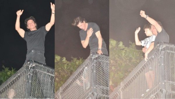 SRK Birthday- आधी रात को मन्नत के बाहर जमा हुई फैंस की भीड़, शाहरुख खान ने दीं फ्लाइंग किस!