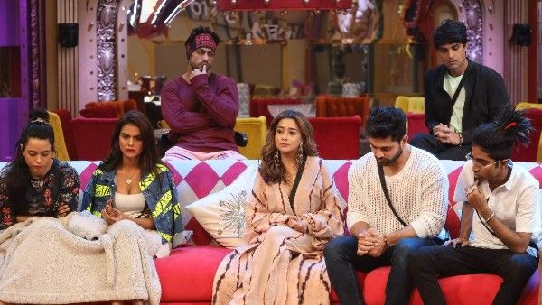Bigg Boss 16 Promo: टीना दत्ता ने खोया अपना आपा, शिव ठाकरे को बोलीं- गिरा हुआ,अपनी मां को बोल