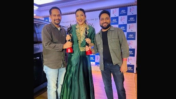 गौहर खान ने जीता अवार्ड, प्रेग्नेंसी के साथ दिखा जीत का ग्लो, डिलीवरी मंथ का भी हुआ खुलासा