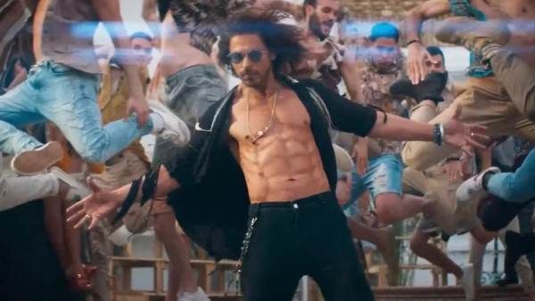 Jhoome Jo Pathaan: 'शुरु में शाहरुख खान अपनी फिट बॉडी को दिखाने में थोड़ा शर्माते थे', बोले कोरियोग्राफर