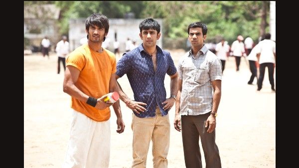 बॉलीवुड की इन फिल्मी गानों के साथ मकर संक्रांति पर लड़ाएं अपनी प्यार की पेंच