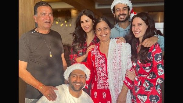 क्या प्रेग्नेंट हैं कैटरीना कैफ? विक्की कौशल की क्रिसमस की तस्वीरों में फैंस को मिले हिंट्स