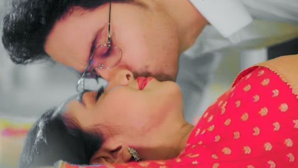 अनुपमा-अनुज की डेट नाइट Kiss वीडियो क्लिप ने काटा बवाल, अनुज को रिझाने के लिए अनुपमा ने...