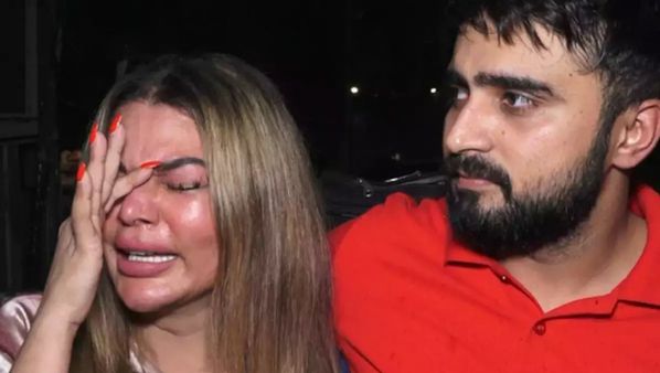 Rakhi Sawant Misscarriage: राखी सावंत की लाइफ में छाया मातम, शादी के कुछ ही बाद हो गया मिसकैरेज