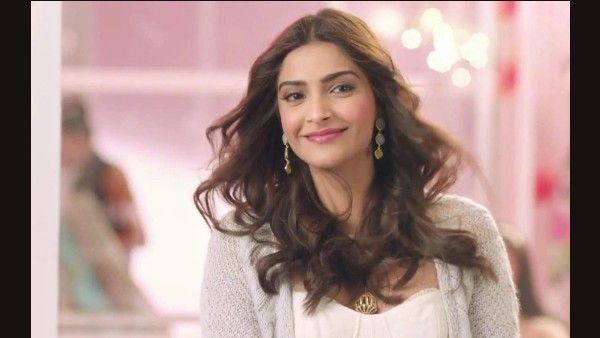 सोनम कपूर ने करोड़ों रुपयों में बेचा 8 साल पहले खरीदा अपना शानदार अपार्टमेंट, हुआ मुनाफा