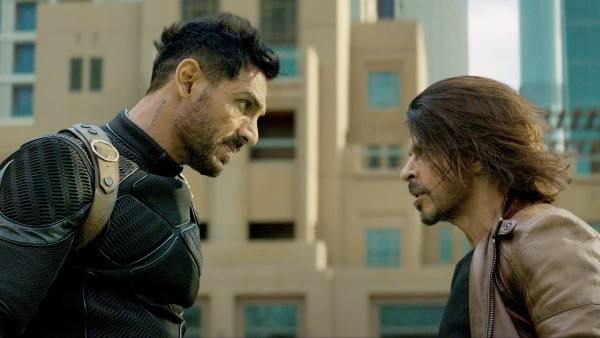 John Abraham ने Shahrukh Khan पर हाथ उठाने से पहले कही थी इतनी बड़ी बात, सुपरस्टार ने किया रिवील