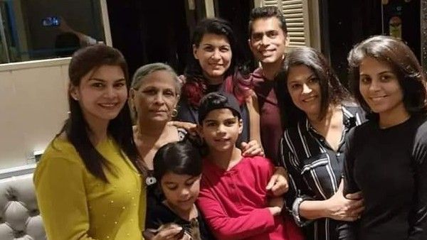 बेटे की मौत के बाद Siddharth Shukla की मां दिखती हैं ऐसी, चेहरे पर दुख देख, टूटा फैंस का दिल