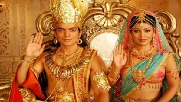 पार्टी के बाद गुरमीत देबीना को भीड़ ने घेरा, पत्नी को बचाते हुए एक्टर हुए घायल, वीडियो में दिखाई हालत