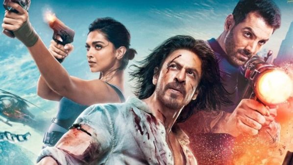 Pathaan Leaked Online: रिलीज से एक दिन पहले इन वेबसाइटों पर ऑनलाइन लीक हुई पठान, होगा करोड़ों का नुकसान
