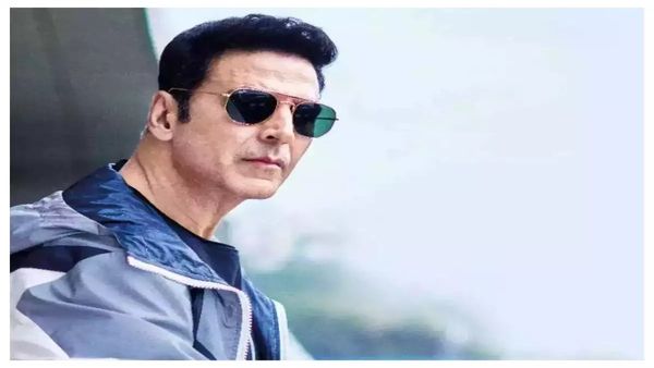 एक फिल्म के लिए लाखों रुपए चार्ज करने वाले अक्षय कुमार को पहली फिल्म में मिली थी ये सैलरी