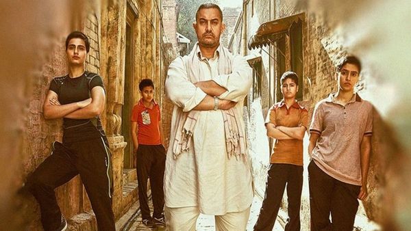 बॉलीवुड की फिल्मों में हमेशा हुए कड़क कोच, खिलाड़ियों को दी सख्त ट्रेनिंग