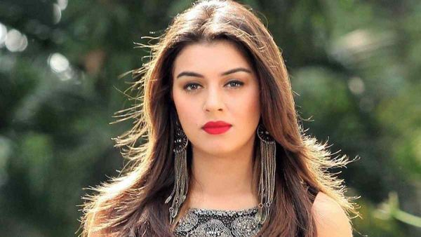 Hansika Motwani ने तोड़ी चुप्पी, बचपन में हार्मोनल इंजेक्शन लेने के आरोपों पर किया बड़ा खुलासा