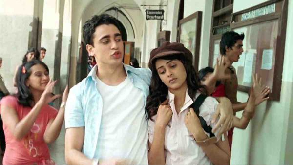 'कभी कभी अदिति' गाने को स्टूडेंट्स ने ऐसे किया रि-क्रिएट, वीडियो वायरल, आमिर खान प्रोडक्शंस ने की तारीफ