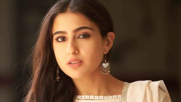 'ये उम्र तो गलती करने की है'- Sara Ali Khan ने सबके सामने क्यों कह डाली इतनी बड़ी बात?