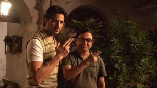 EXCLUSIVE: सिद्धार्थ मल्होत्रा बहुत सेंसिटिव कलाकार हैं, उनमें स्टार वाले कोई नखरे नहीं हैं- शांतनु बागची