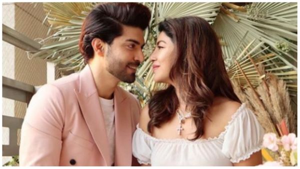 टीवी के 'राम-सीता' ने एनिवर्सरी पर शेयर किया Unseen Romantic Video, मिनटों में हुआ वायरल