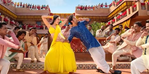 रणबीर और श्रद्धा की फिल्म का नया गाना 'शो मी द ठुमका' हुआ रिलीज, ऑडियंस ने दिया ऐसा रिएक्शन