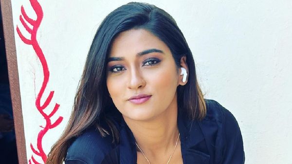 Akanksha Dubey Video: मरने से पहले लाइव अकांक्षा दुबे ने किया था लाइव, फूट-फूटकर रोते हुए आईं नजर