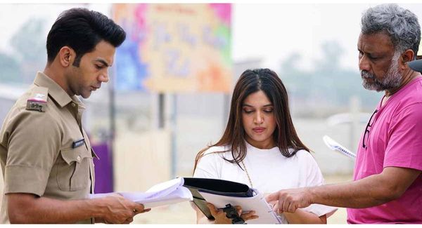 Bheed- अनुभव सिन्हा का छलका दर्द, बोले- 'लोग पसंद तो कर रहे हैं लेकिन थिएटर्स खाली हैं'