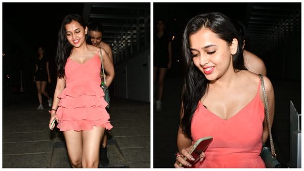 एक बार फिर छोटी सी ड्रेस में देर रात नजर आईं Tejasswi Prakash, वीडियो देख आहें भर रहे लोग!