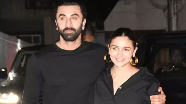ENT Live Updates: बेटी राहा के साथ आनन फानन में लंदन निकले रणबीर-आलिया