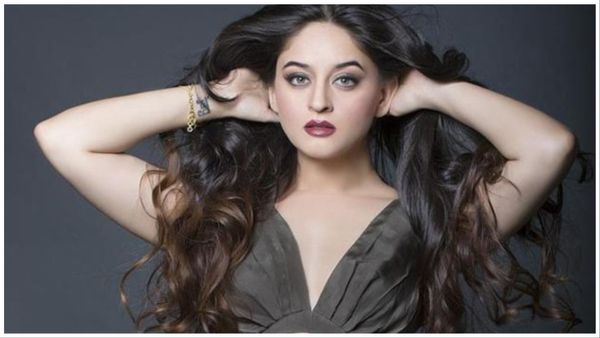 Mahhi Vij: कोरोना की चपेट में आई ये टीवी एक्ट्रेस, बताया- 'मेरा हाल पहले से भी बुरा'