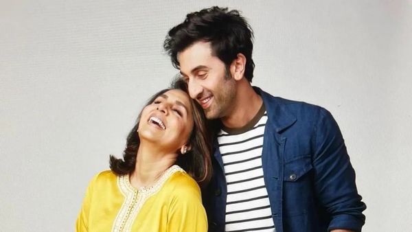 Ranbir Kapoor : जब रणबीर कपूर को सिगरेट पीता देख मां नीतू कपूर ने सोचा...