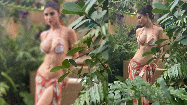Mouni Roy- झाड़ियों के पीछे बिकिनी पहनकर ऐसे इठलाईं मौनी रॉय, हॉट फिगर पर मर मिटे फैंस!