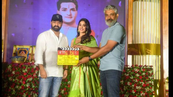 जान्हवी कपूर ने शुरू की जूनियर एनटीआर संग NTR 30 की शूटिंग, सामने आई बेहद खास तस्वीरें