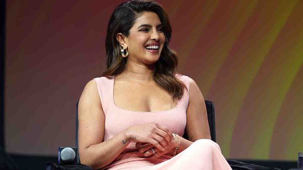 Priyanka Chopra ने इस स्टारकिड को बताया, 'बॉलीवुड की अगली सुपरस्टार', यहां देंखे एक्ट्रेस का रिएक्शन