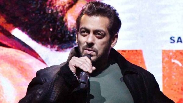 Salman Khan- धमकी के बाद सलमान खान को कुछ दिन बाहर इवेंट्स पर नहीं जाने की मिली सलाह