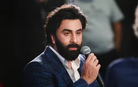 Ranbir Kapoor क्यों रहते हैं सोशल मीडिया से दूर, खुद एक्टर ने बताई बड़ी वजह