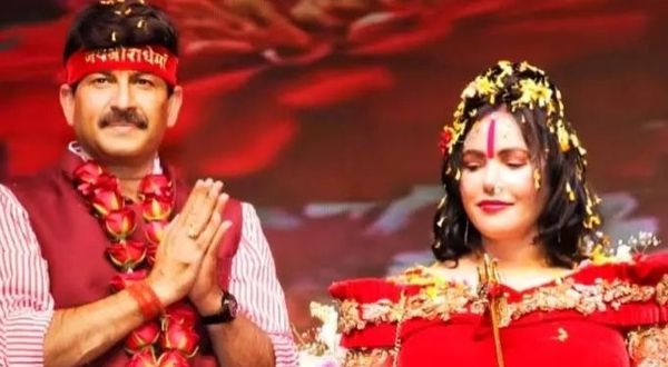 Radhe Maa Birthday:राधे मां के जन्मदिन समारोह में पहुंचे भोजपुरी एक्टर मनोज तिवारी
