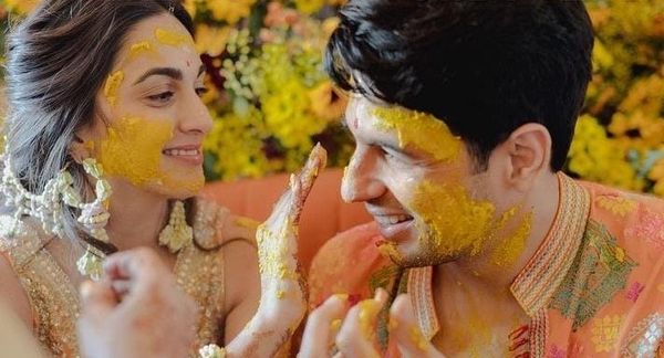 Sidharth-Kiara: शादी के बाद पहली होली पर कियारा ने पति को ऐसे किया विश