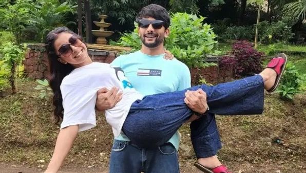 Sumbul Touqeer Khan: होली पर फिर से साथ आए सुंबुल और फहमान, होली पर हुए रोमाटिंक