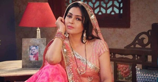 Shubhangi Atre: अभिनेत्री शुभांगी हुई अपने पति से अलग, टूटा 19 साल पुराना रिश्ता