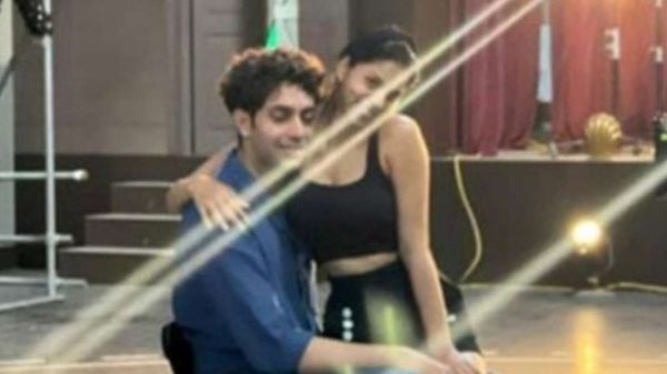 Suhana Khan: शाहरुख की बेटी सुहाना का रुमर्ड बॉयफ्रेंड संग वीडियो हुआ वायरल, दिखी स्पेशल केमिस्ट्री