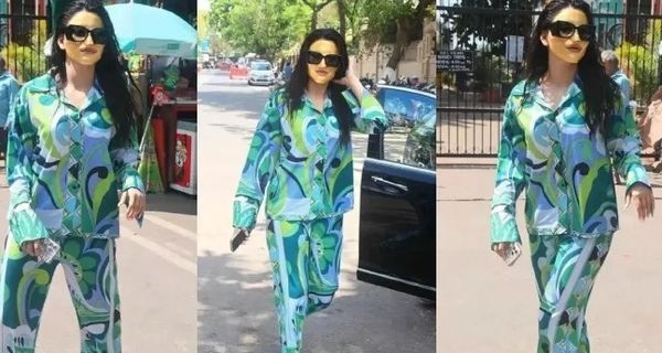 Urvashi Rautela: 24k गोल्ड फेस पैक लगाकर एक्ट्रेस निकली बाहर तो ट्रोलर्स ने सुनाई खरी खोटी