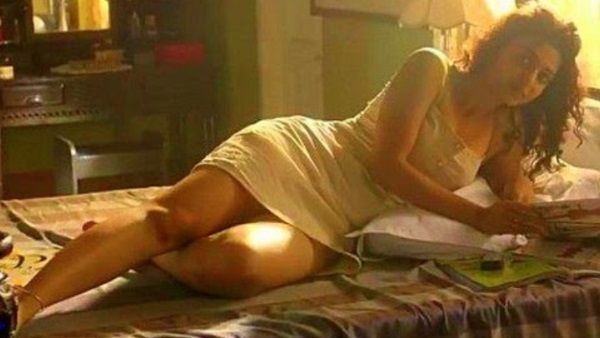 कौन है Mrs Undercover का साइको किलर, जिसकी वजह से खौफ में जी रही लड़कियां!