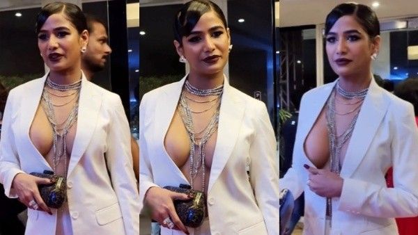 ब्रालैस लुक में पूनम पांडे ने खोल दिए कोट के बटन, दिखा बैठी छुपाने वाली चीज.. मच गया बवाल