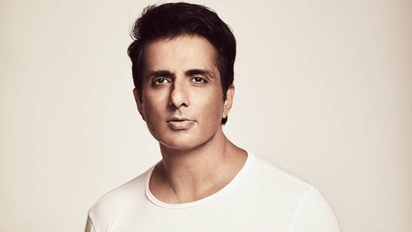 Sonu Sood: फैंस ने 2500 किलो चावल से बनाई सोनू सूद की तस्वीर, एक्टर भी देखकर रह गए हैरान