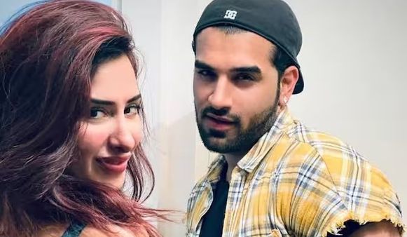 Paras Chhabra: माहिरा शर्मा संग ब्रेकअप की खबरों के बीच पारस छाबड़ा ने खरीदा नया घर