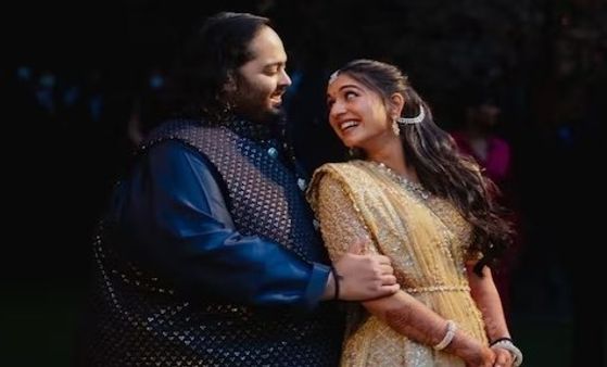 Anant Ambani: मुकेश अंबानी के बेटे अनंत अंबानी ने राधिका मर्चेंट के साथ दुबई में मनाया अपना जन्मदिन
